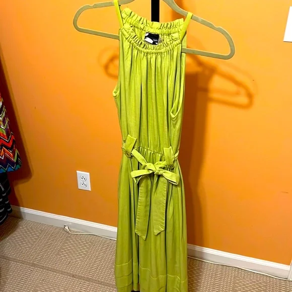 Maison Tara | Dresses | Maison Tara Tie Waist Pleated Green Dress Size 4 |  Poshmark